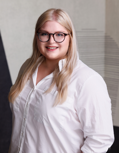 Anna, Christina Stefan, Marketing- und Eventkoordinatorin, Vertriebs- und Projektkoordination, designfunktion Mittelrheinland