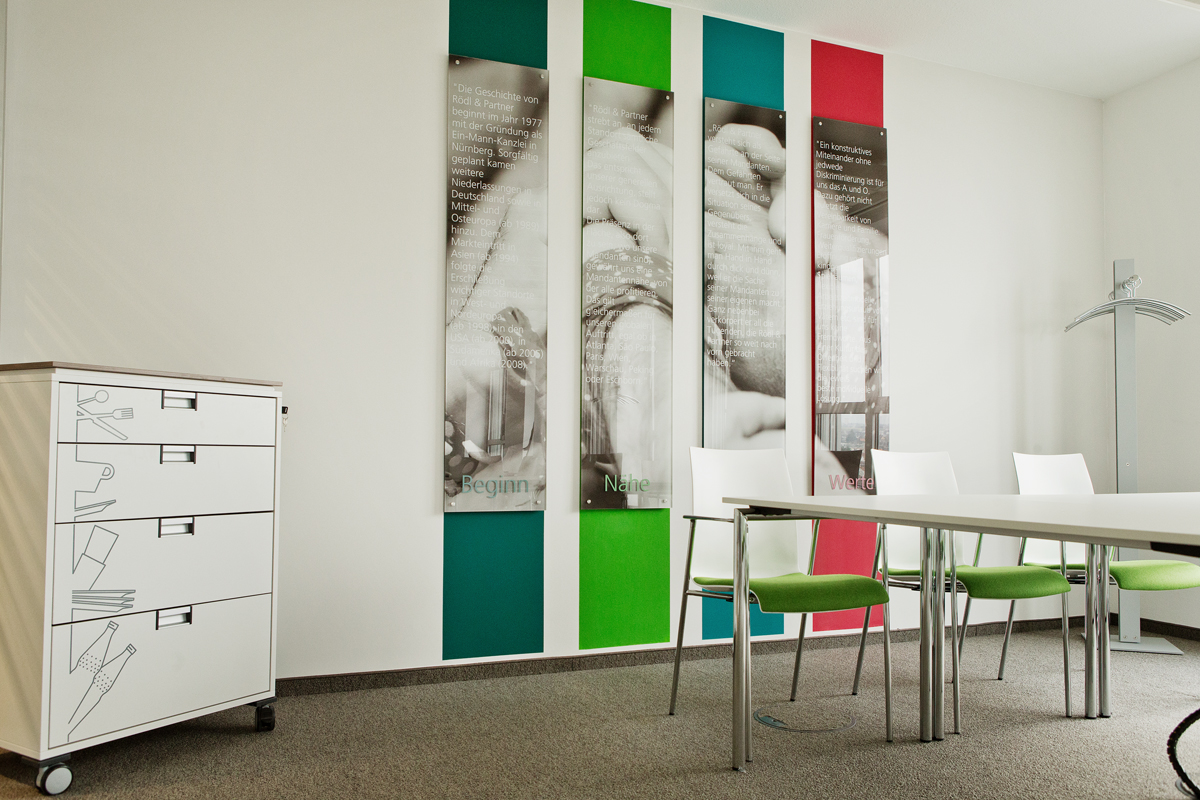 referenz-designfunktion-roedl-und-partner-eschborn-09