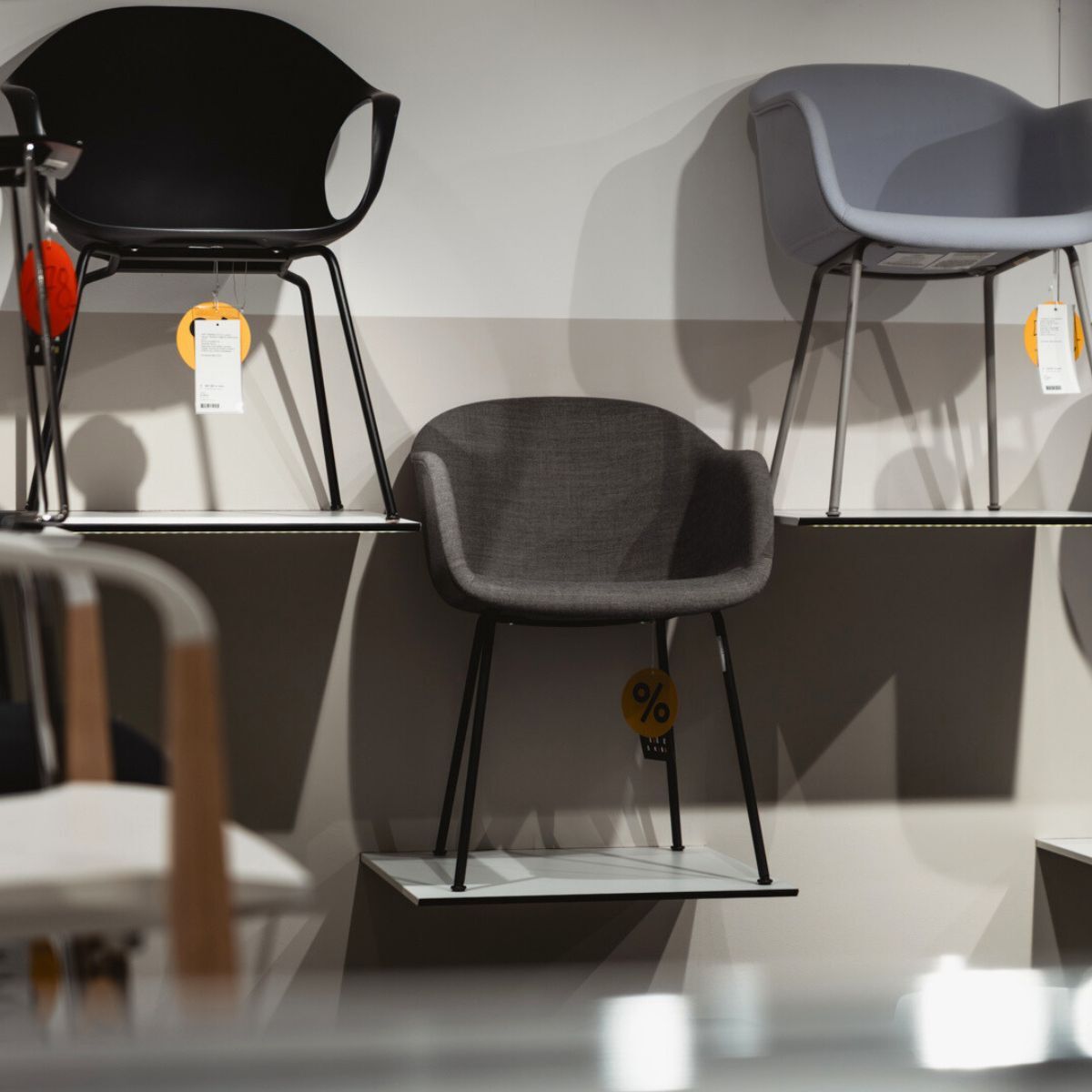 Konferenz- und Besucherstühle als Produktbeispiele für den designfunktion Sale vom 17. bis 25. Oktober 2025