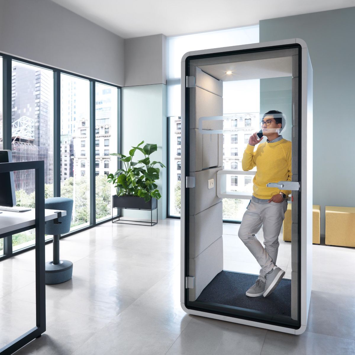 Telefonkabine von Mikomax als Produktbeispiel für den designfunktion Sale vom 17. bis 25. Oktober 2025