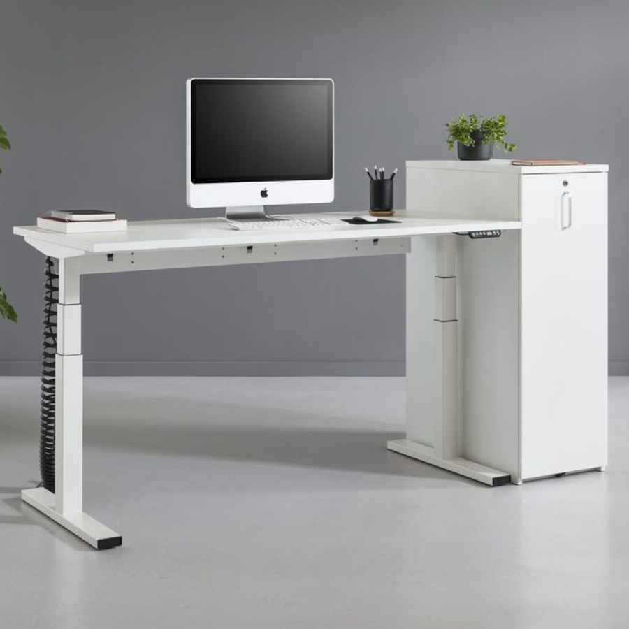 höhenverstellbarer Schreibtisch von Nowy Styl im designfunktion Outlet in Oberschleißheim