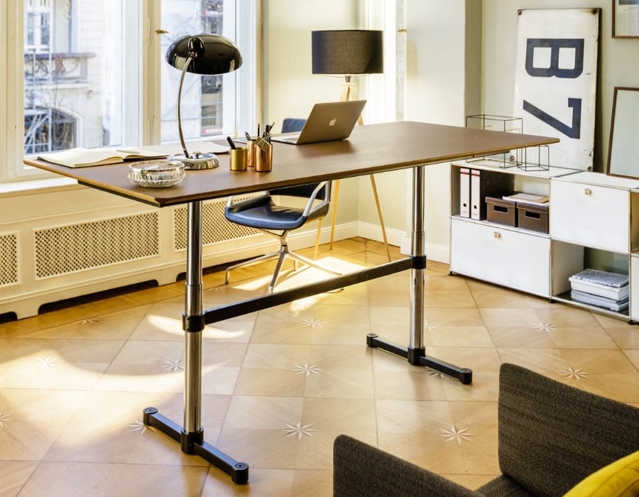 höhenverstellbarer Tisch aus der USM Kitos Kollektion