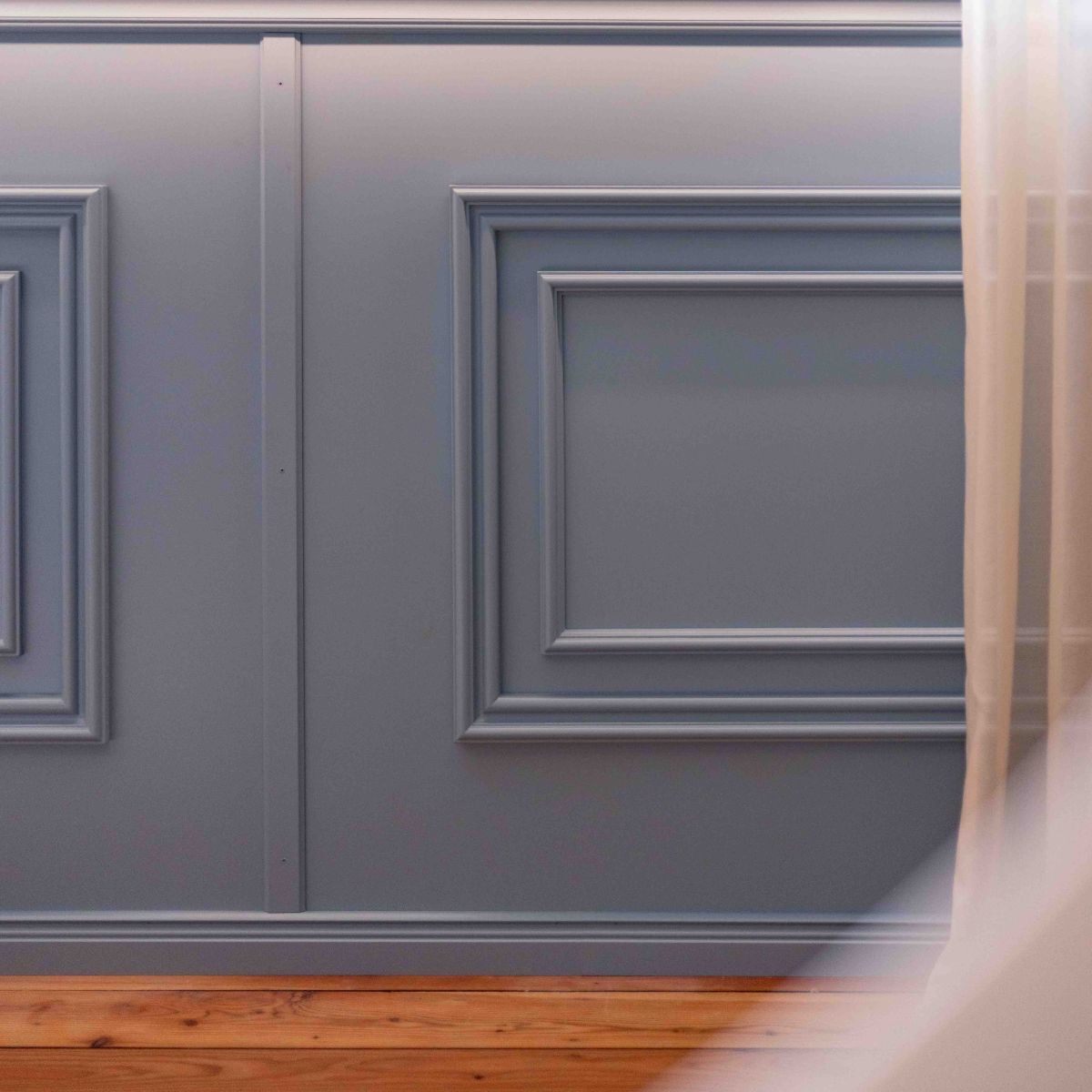 Wandvertäfelung im Trauzimmer der Stadt Aach, geplant und eingerichtet von designfunktion